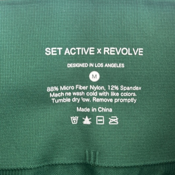 Set Active x Revolve Leggings with Ribbed Sides - Picture 3 of 4